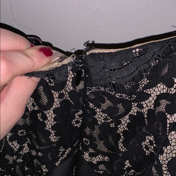 Strapless poof lace dress - Picture 6 of 6